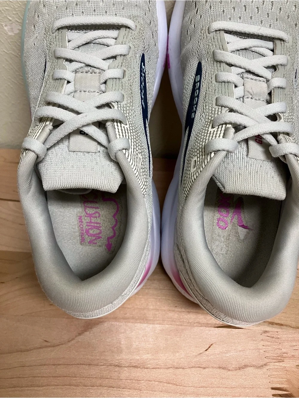 Brooks Ghost Women's Running Shoes - Light Gray with Pink & Teal Accents